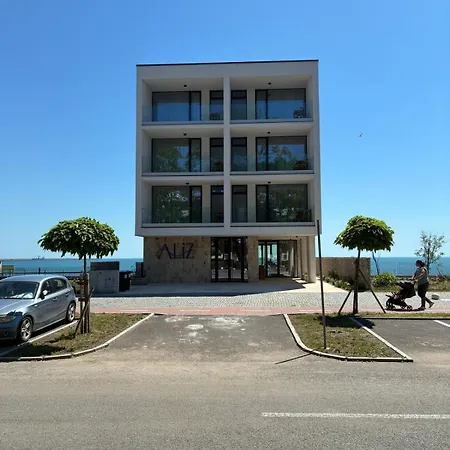 Ξενοδοχείο με διαμερίσματα Aliz Cu Frontala La Mare