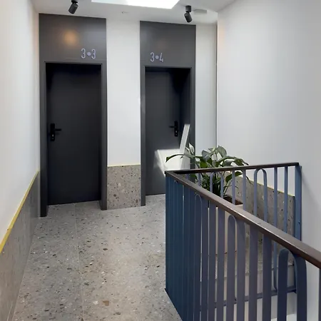 Aliz Apartamente & Camere Pe Faleza 3*